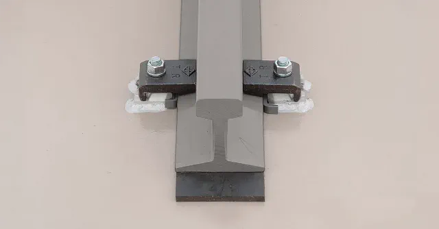<span>軽軌条用弾性締結装置　</span>TR-A型