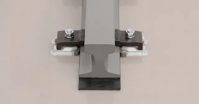<span>重軌条用弾性締結装置　</span>TW-A型